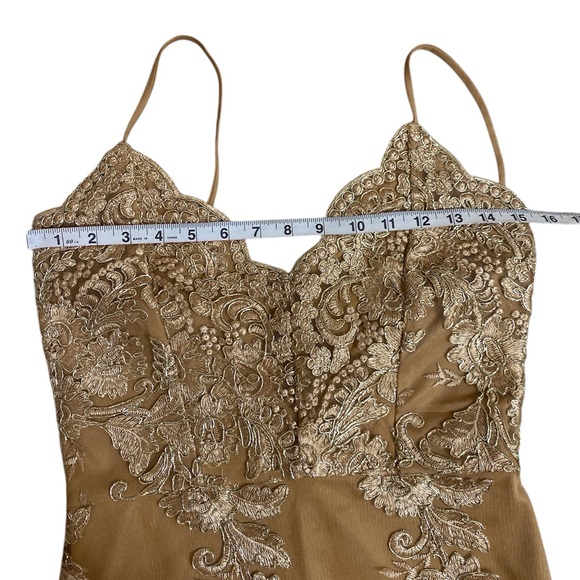 Gold & camel embroidered mini dress - Picture 4 of 7